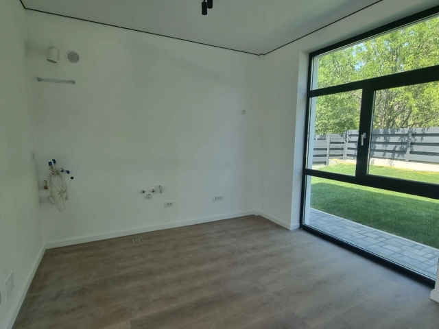 Apartament 4 camere - Visani