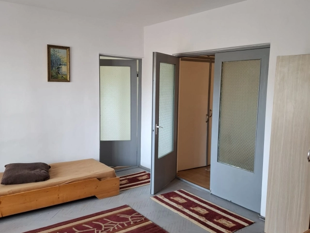 Apartament 3 camere - Tudor Vladimirescu