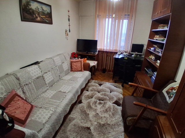 Apartament 4 camere - Pacurari