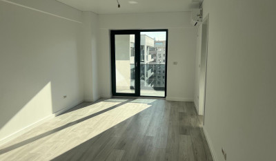 Apartament de vanzare, o camera Nicolina 160278