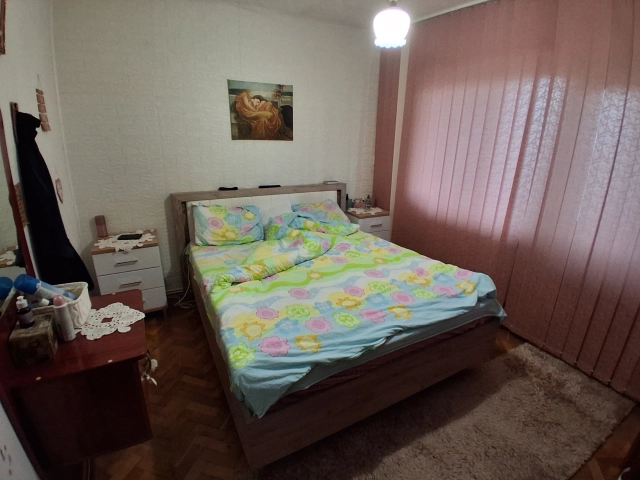 Apartament 4 camere - Pacurari