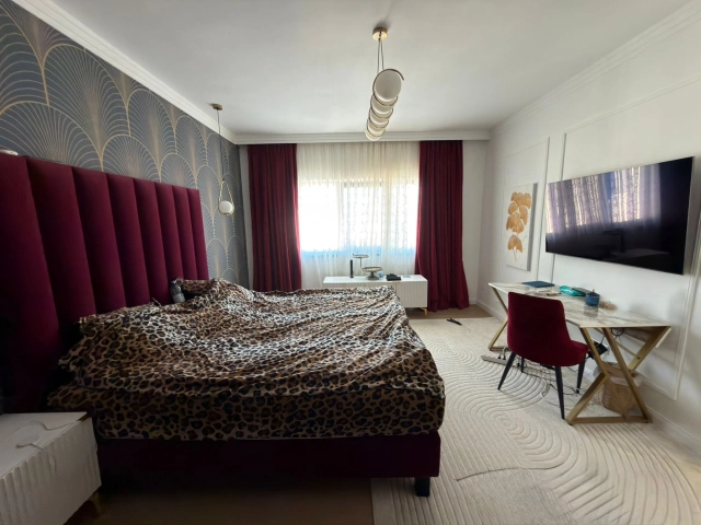 Apartament 5 camere - Valea Lupului
