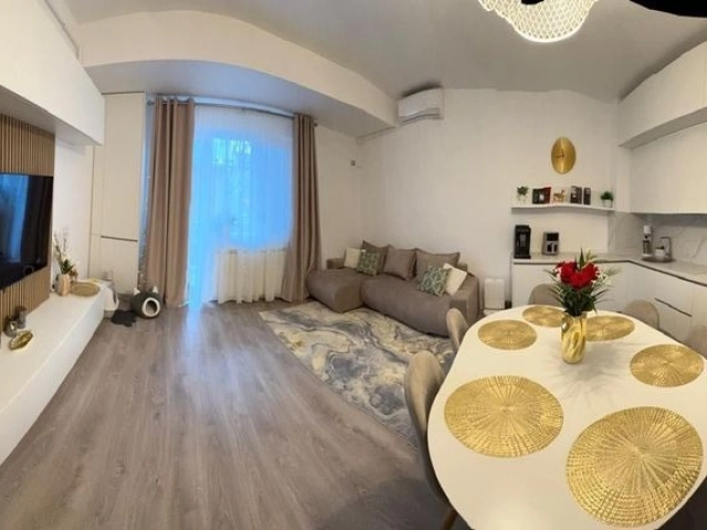 Apartament 3 camere - Pacurari