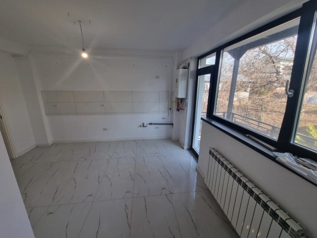 Apartament 3 camere - Tatarasi