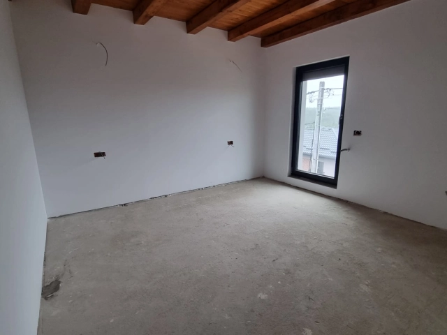 Apartament 6 camere - Valea Adanca