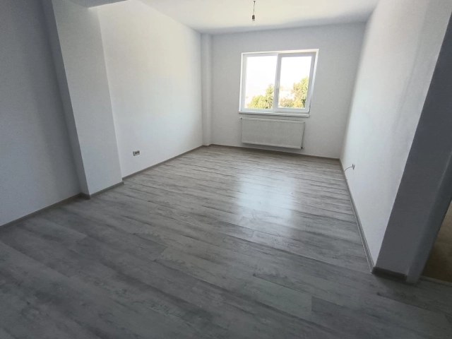 Apartament 3 camere - Valea Lupului