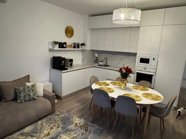 Apartament 3 camere - Pacurari