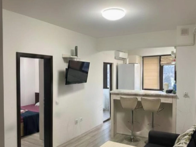 Apartament 3 camere - Central