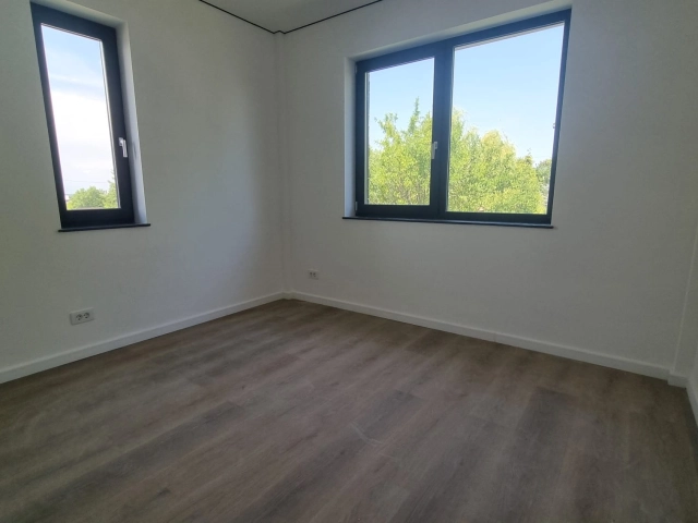 Apartament 4 camere - Visani