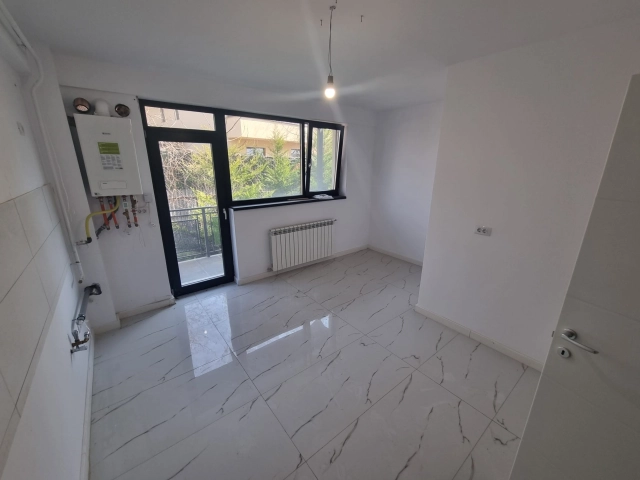 Apartament 3 camere - Tatarasi