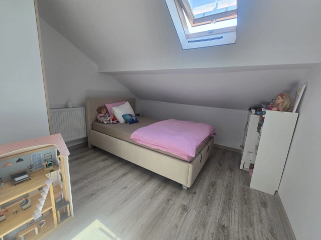 Apartament 4 camere - Popas Pacurari