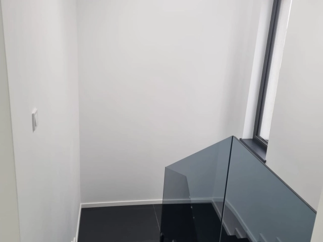 Apartament 4 camere - Miroslava