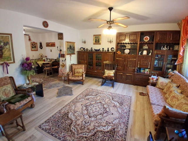 Apartament 4 camere - Popas Pacurari