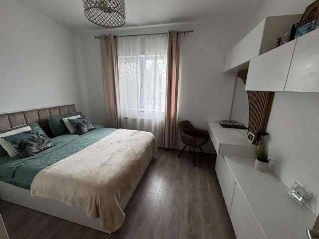 Apartament 3 camere - Pacurari