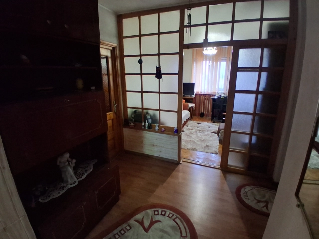 Apartament 4 camere - Pacurari