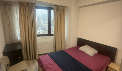 Apartament de vanzare, 3 camere Central 161655