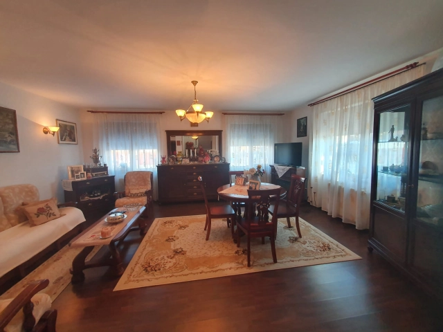 Apartament 5 camere - Popas Pacurari