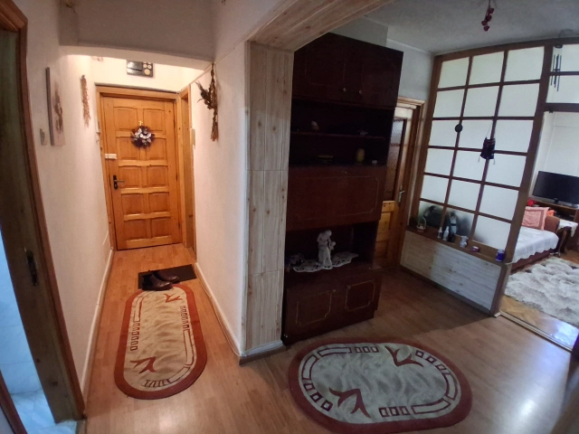 Apartament 4 camere - Pacurari