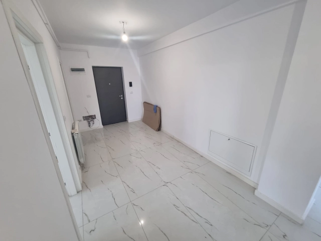 Apartament 3 camere - Tatarasi