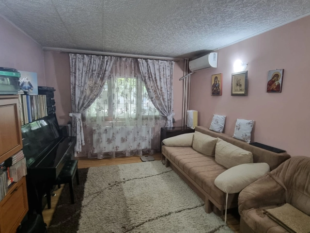 Apartament 4 camere - Nicolina