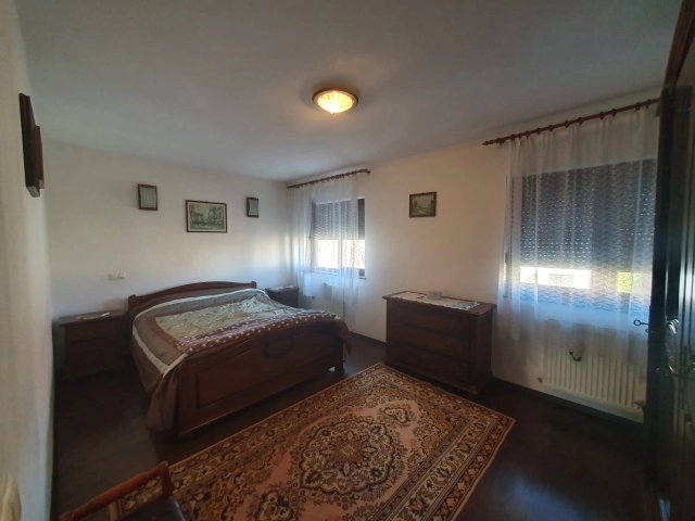 Apartament 5 camere - Popas Pacurari