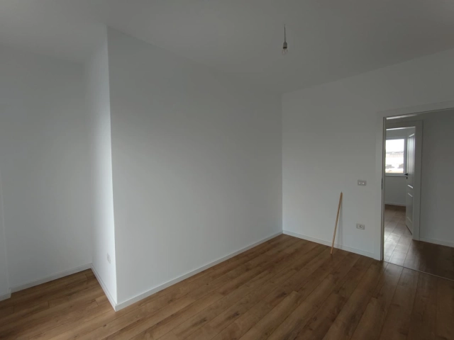 Apartament 4 camere - Valea Lupului