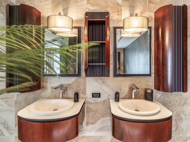 Apartament 6 camere - Podu Ros