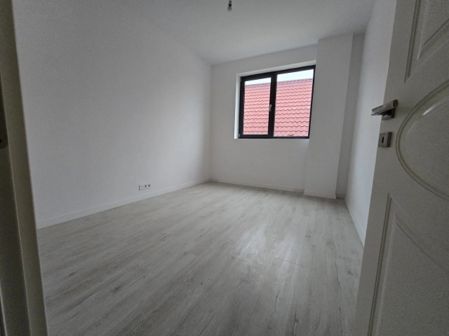 Apartament 4 camere - Alexandru cel Bun
