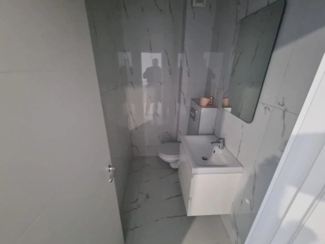 Apartament 3 camere - Tatarasi