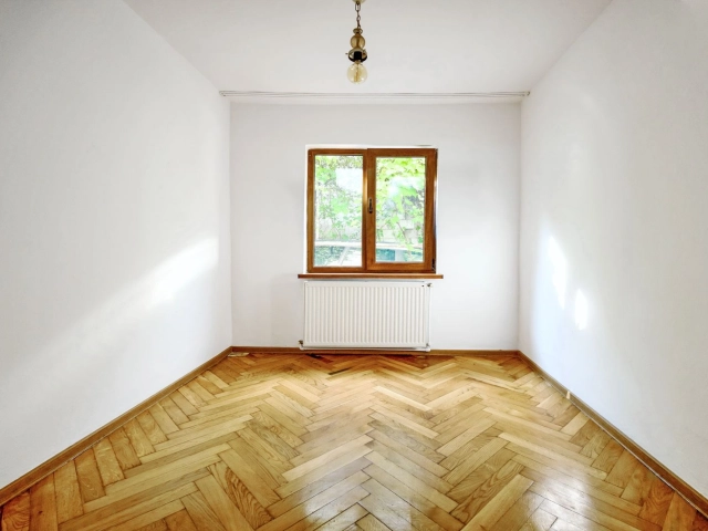 Apartament 3 camere - Podul de Fier