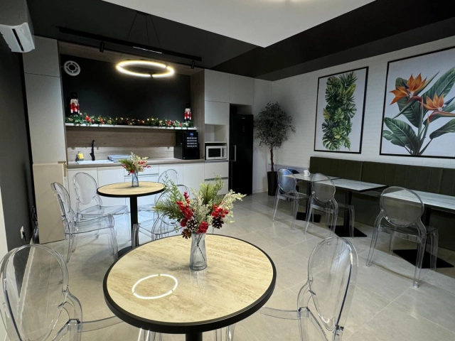 Apartament 5 camere - Metalurgie