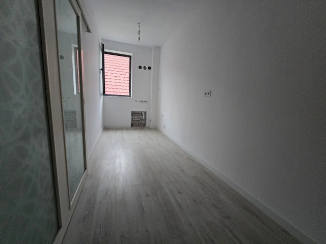 Apartament 4 camere - Alexandru cel Bun