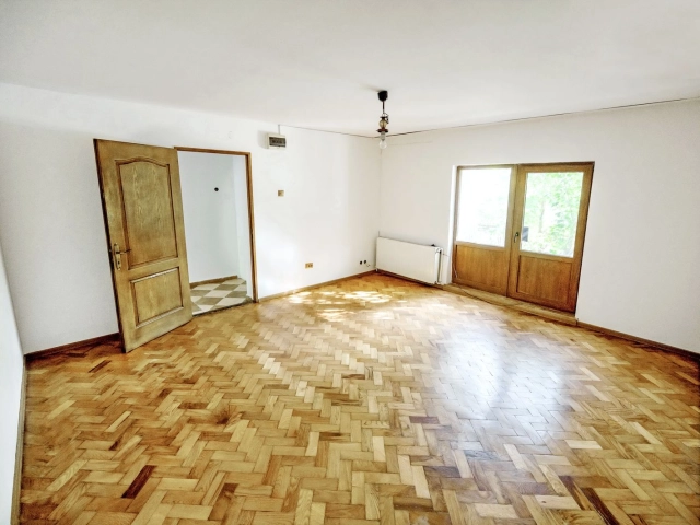 Apartament 3 camere - Podul de Fier