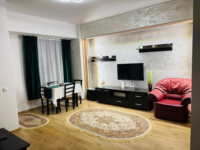 Apartament 3 camere - Central