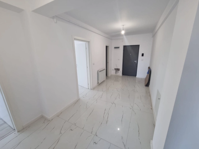 Apartament 3 camere - Tatarasi