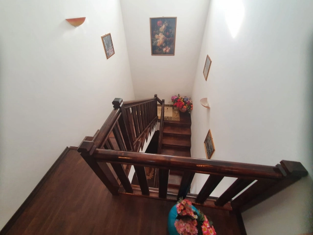 Apartament 5 camere - Popas Pacurari