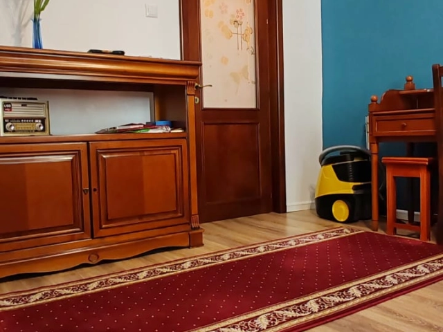 Apartament 5 camere - Tatarasi