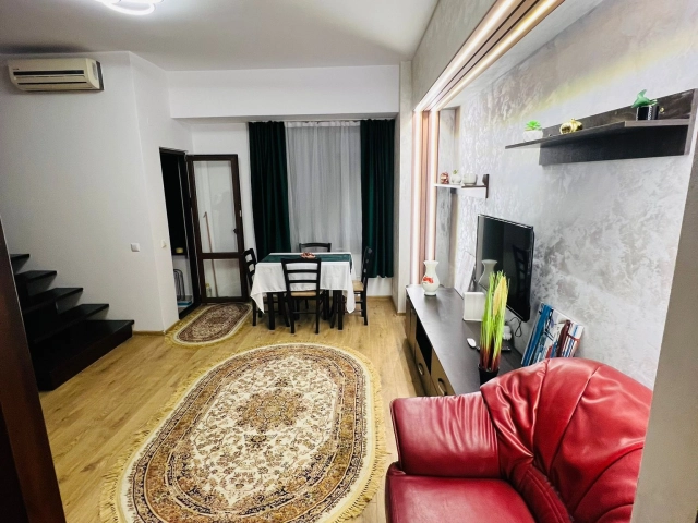 Apartament 3 camere - Central