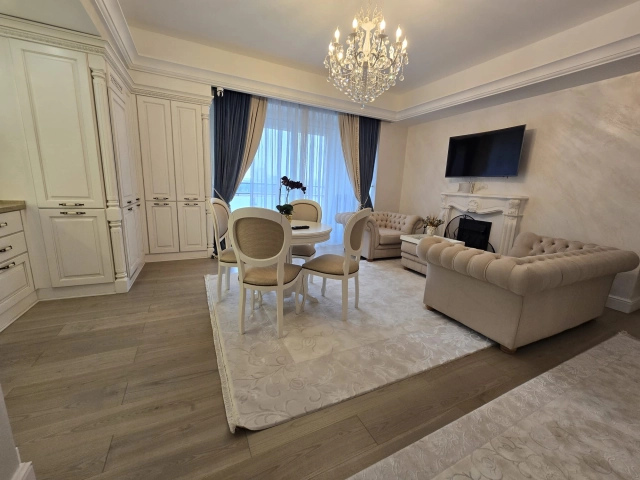Apartament 3 camere - Centru