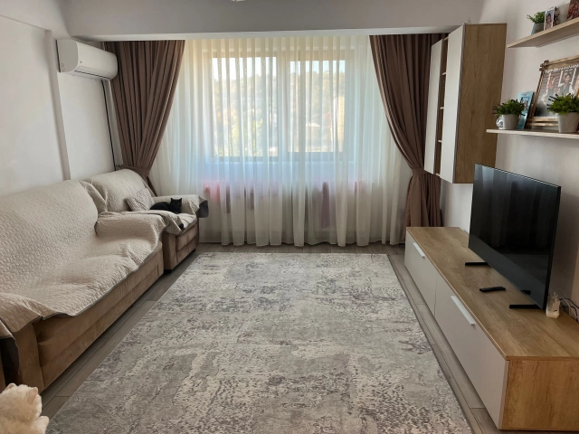 Apartament 3 camere - Bucium