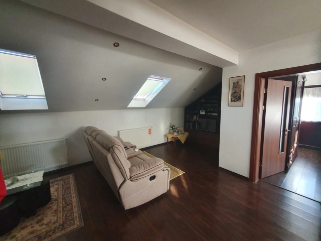 Apartament 5 camere - Popas Pacurari