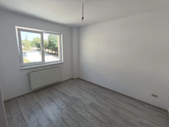 Apartament 3 camere - Valea Lupului