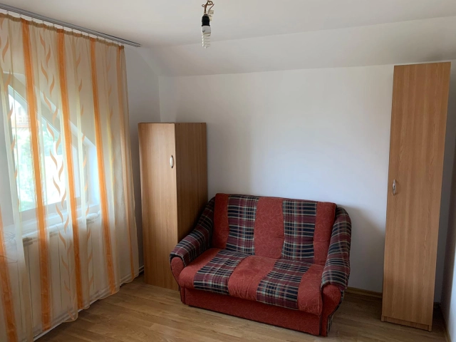 Apartament 5 camere - Miroslava