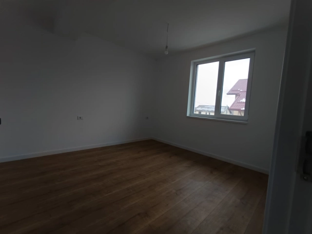 Apartament 4 camere - Valea Lupului
