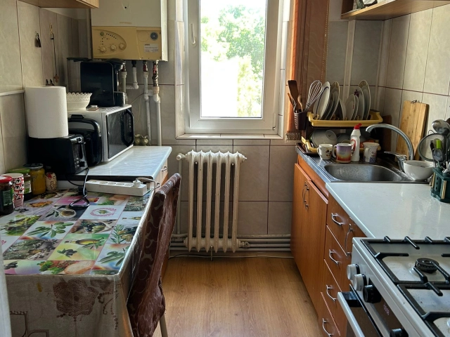 Apartament 3 camere - Pacurari