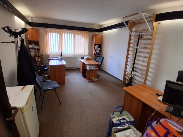 Apartament 4 camere - Pacurari