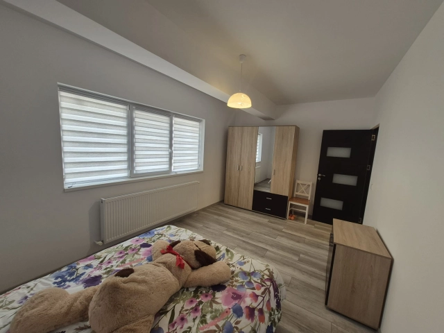 Apartament 3 camere - Pacurari