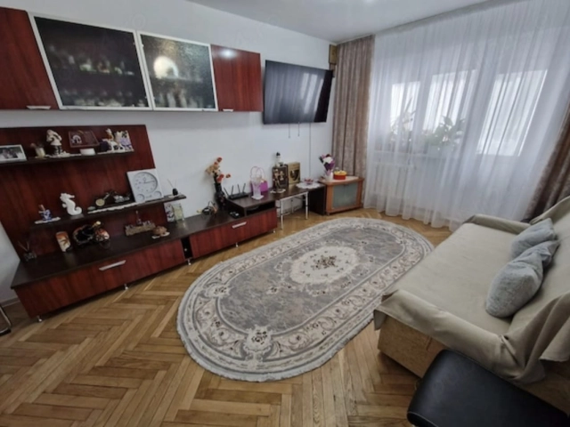 Apartament 2 camere - Mircea cel Batran