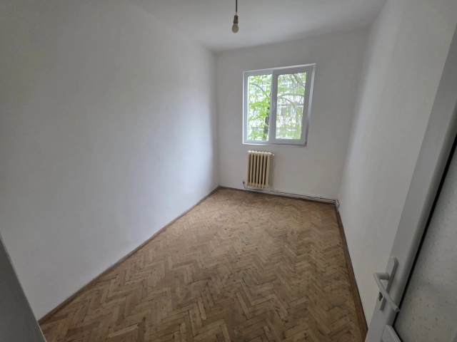 Apartament 3 camere - Alexandru cel Bun
