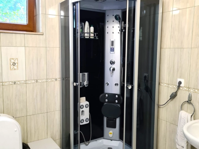 Apartament 5 camere - Tatarasi